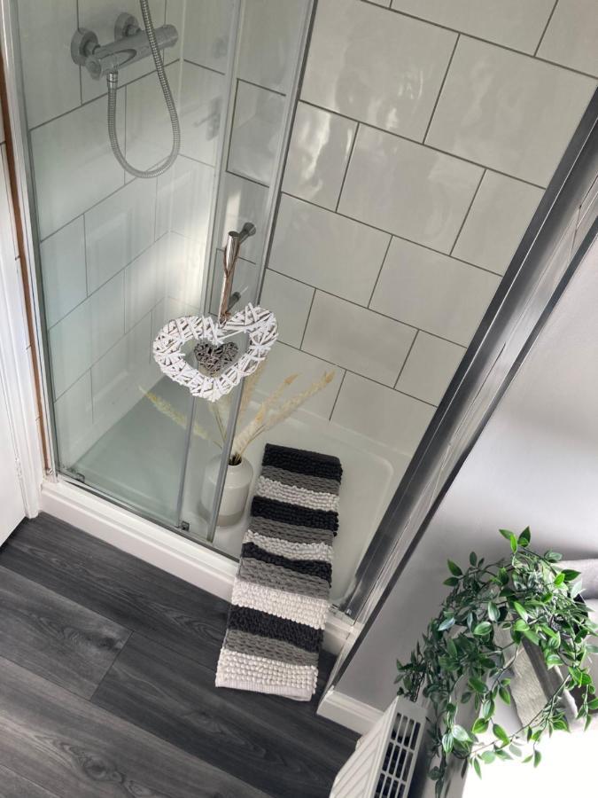 Cheshire Home Stays 크루 외부 사진